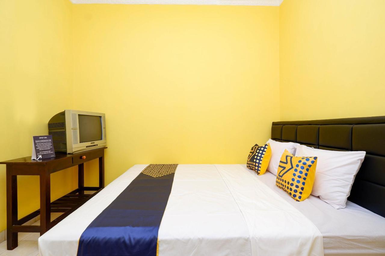 Hotel Spot On 2821 Griya Kawula Syariah Solo Zewnętrze zdjęcie